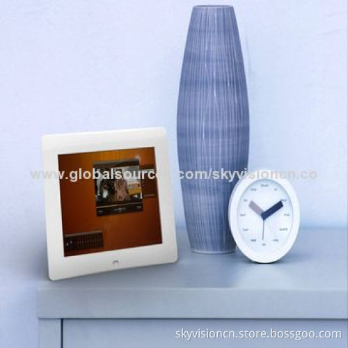 Digital photo frame with slideshow picture, various effectiveness are available
